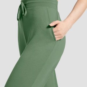 Hue Studio Women's Super Soft Jogger Leggings with Pockets/Hedge Green-Small